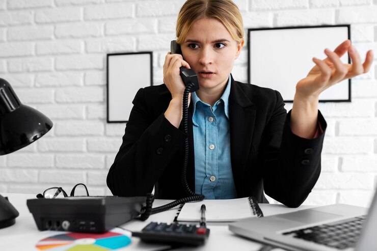 Колл-менеджер: обязанности и требования